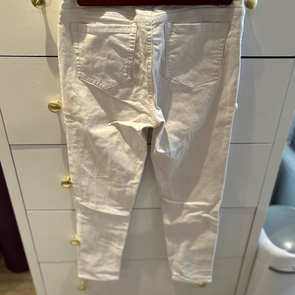 Jones New York, white skinny ladies jeans, size 4 - Picture 5 of 5